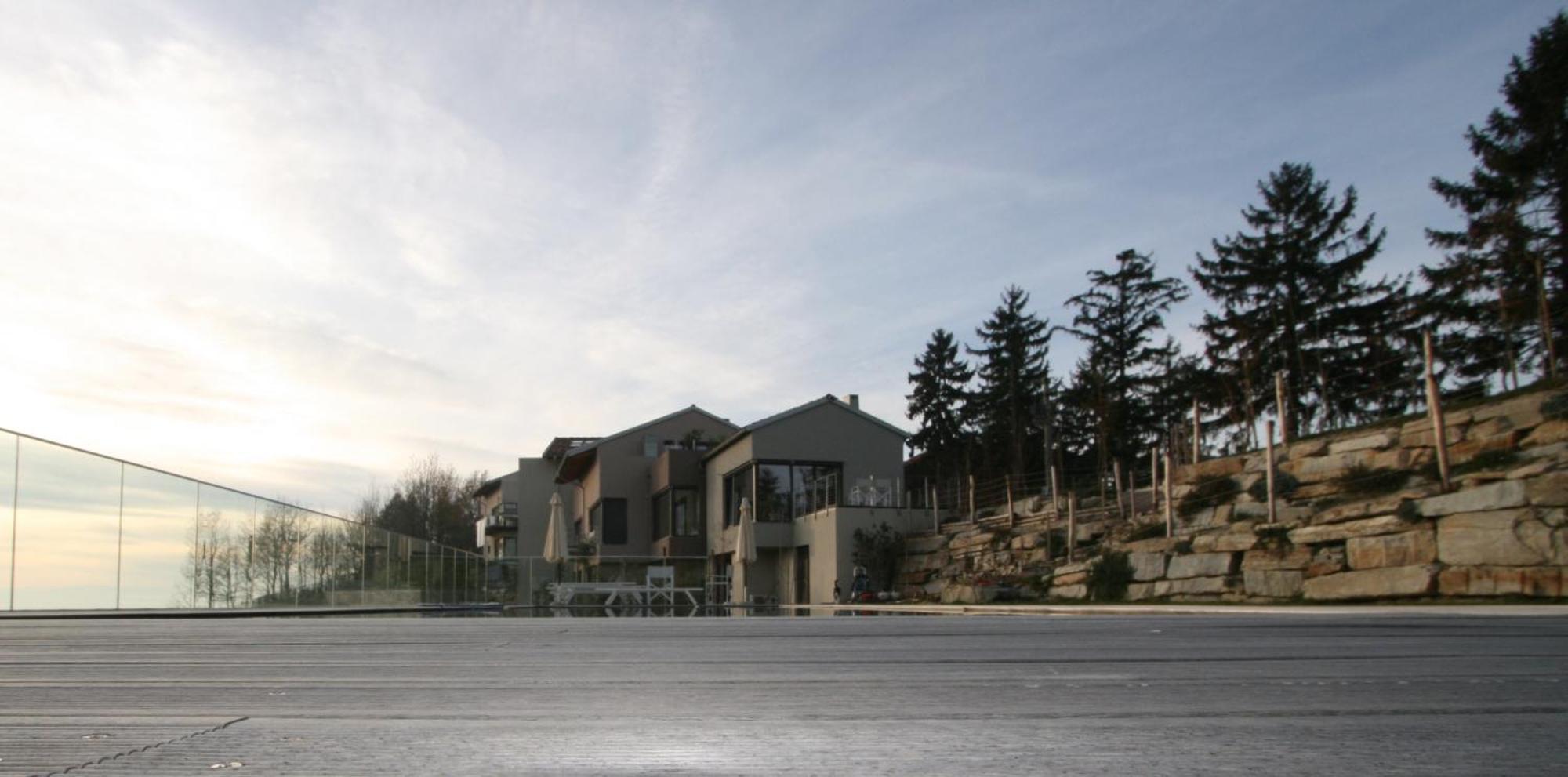 Qb Apartments Montelupo Albese Buitenkant foto
