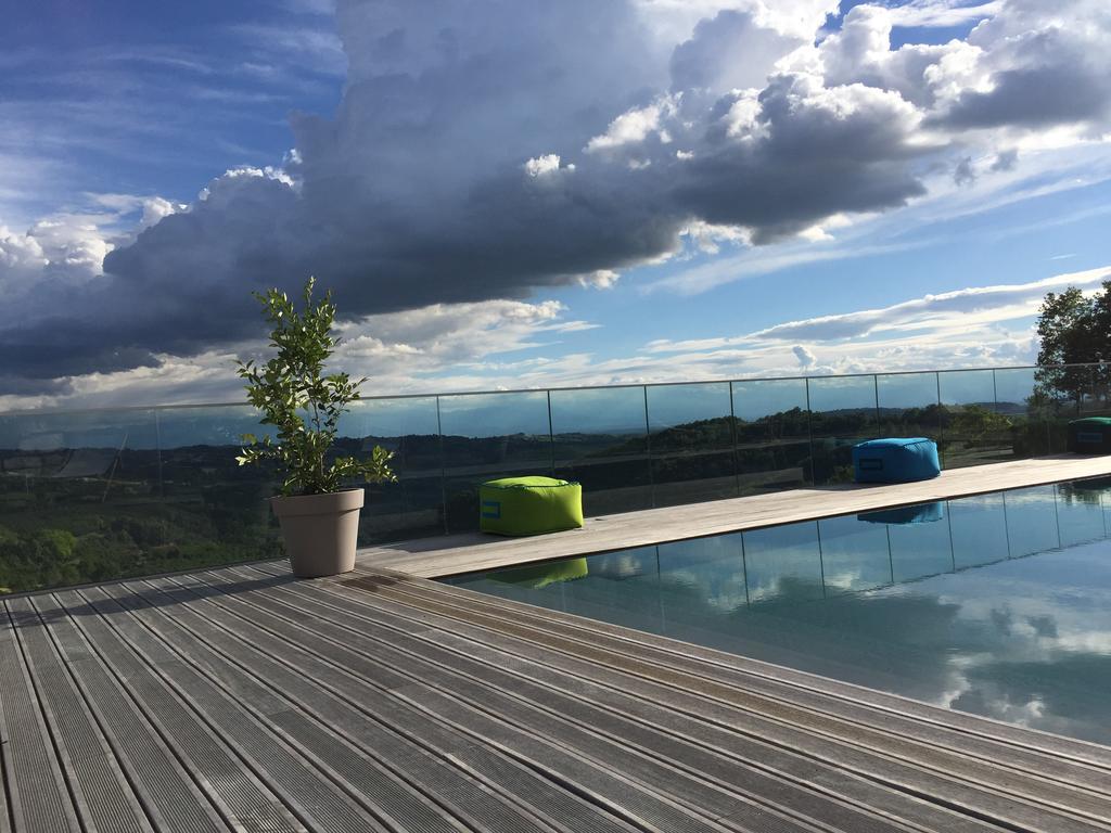 Qb Apartments Montelupo Albese Buitenkant foto